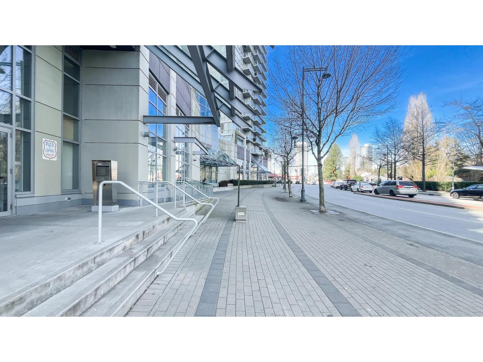 2706 9981 Whalley Boulevard, Surrey, British Columbia  V3T 0G6 - Photo 3 - R3108004