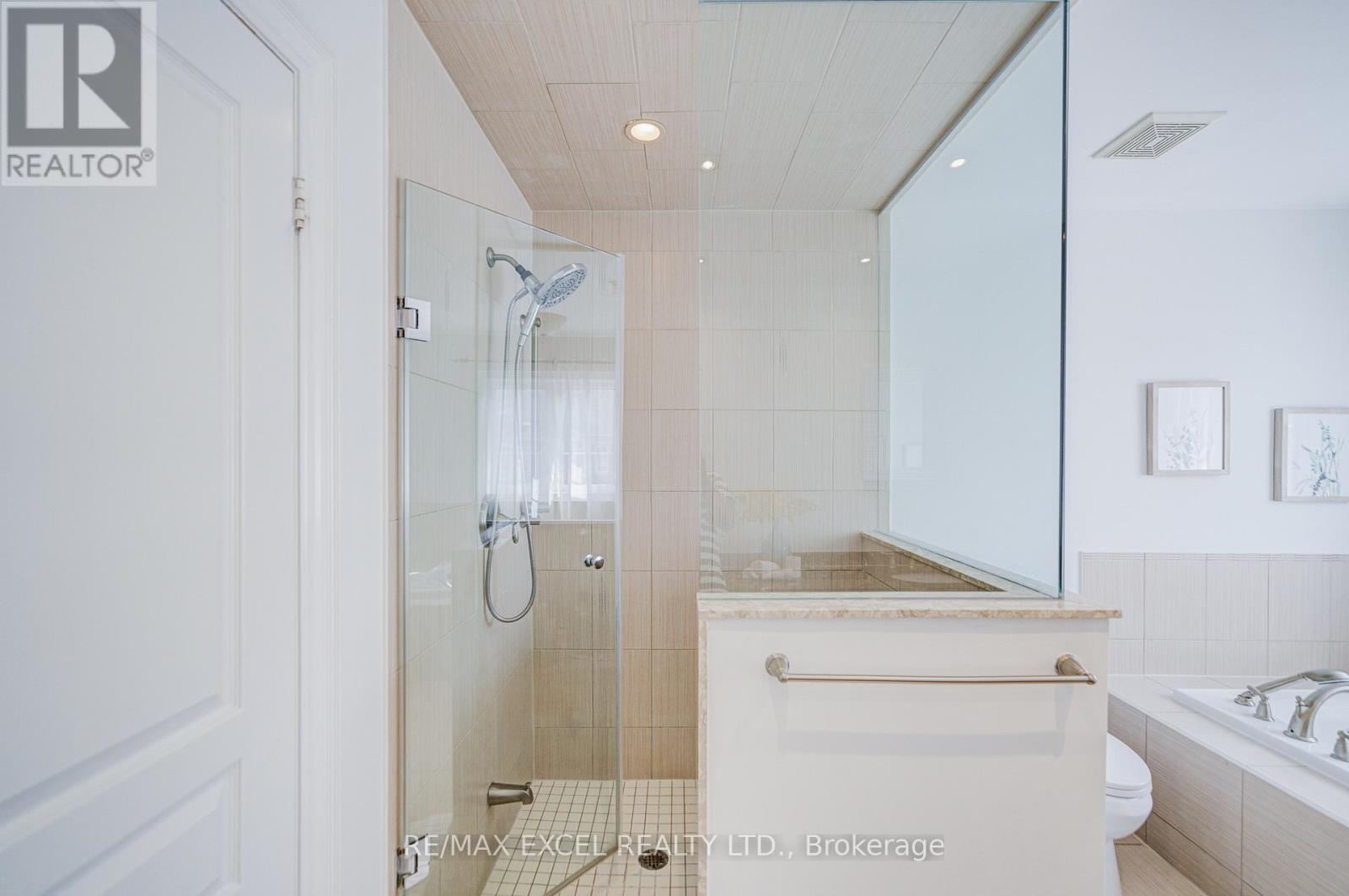 144 Chapman Court, Aurora, Ontario  L4G 0E2 - Photo 34 - N12967888