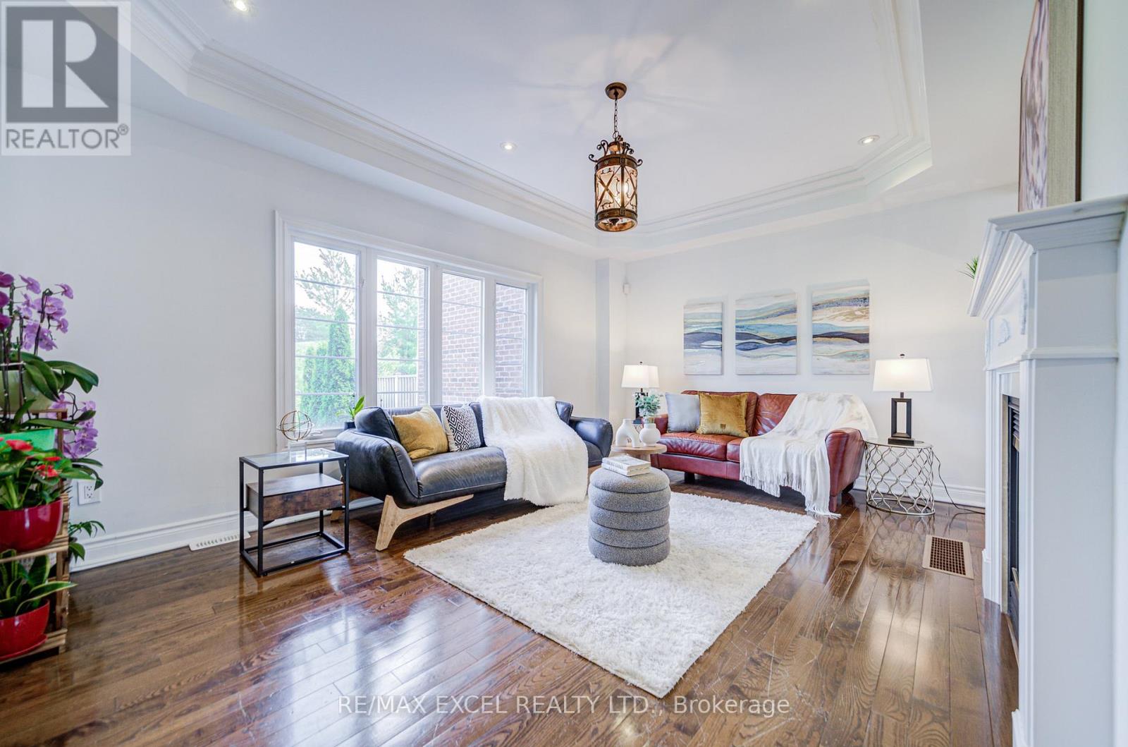 144 Chapman Court, Aurora, Ontario  L4G 0E2 - Photo 9 - N12967888