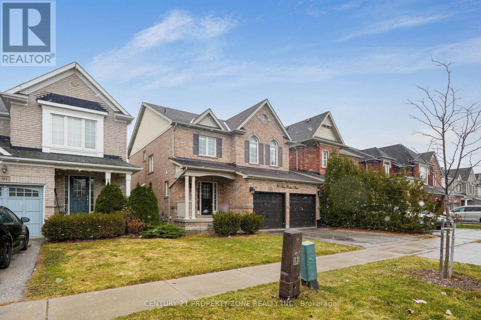 95 Blue Dasher Boulevard, Bradford West Gwillimbury, Ontario  L3Z 0J2 - Photo 2 - N12967912