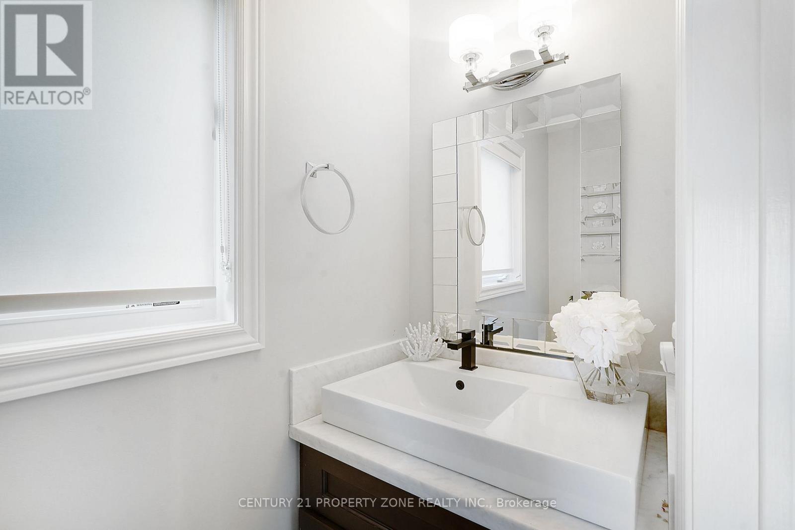 95 Blue Dasher Boulevard, Bradford West Gwillimbury, Ontario  L3Z 0J2 - Photo 37 - N12967912