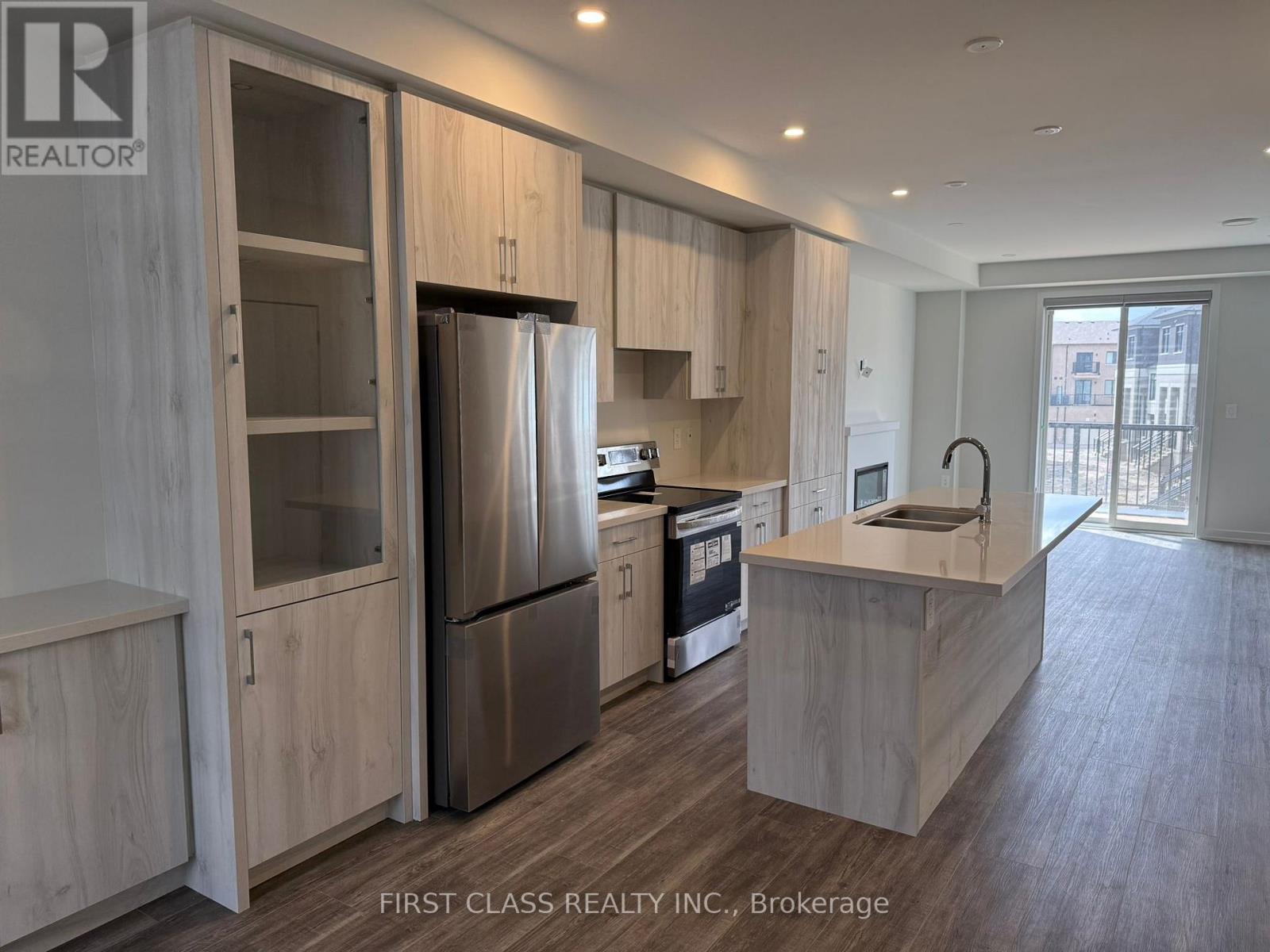 6 LEWIS CRAIGIE LANE, Richmond Hill, Ontario