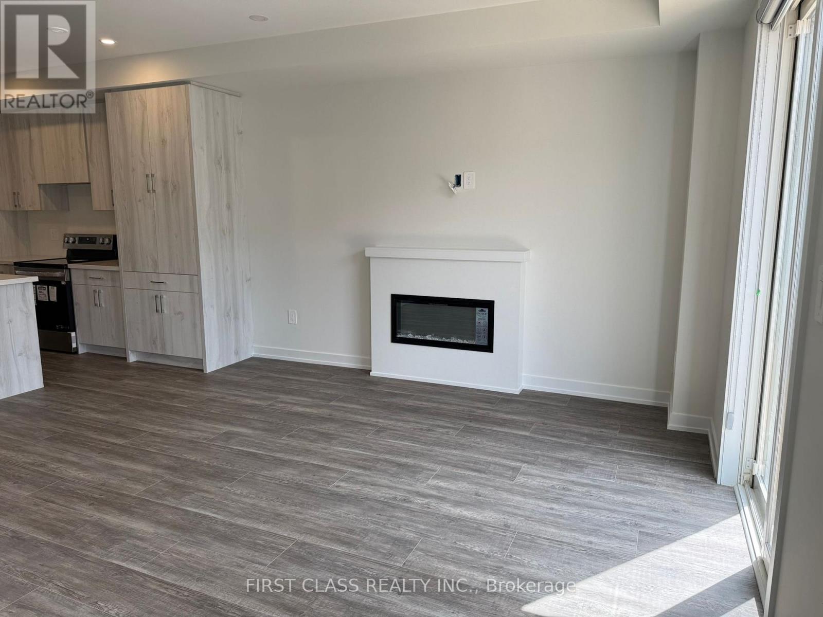 6 Lewis Craigie Lane, Richmond Hill, Ontario  L4B 0J5 - Photo 2 - N12967964