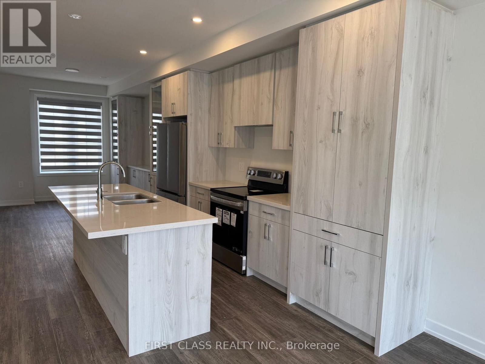 6 Lewis Craigie Lane, Richmond Hill, Ontario  L4B 0J5 - Photo 5 - N12967964