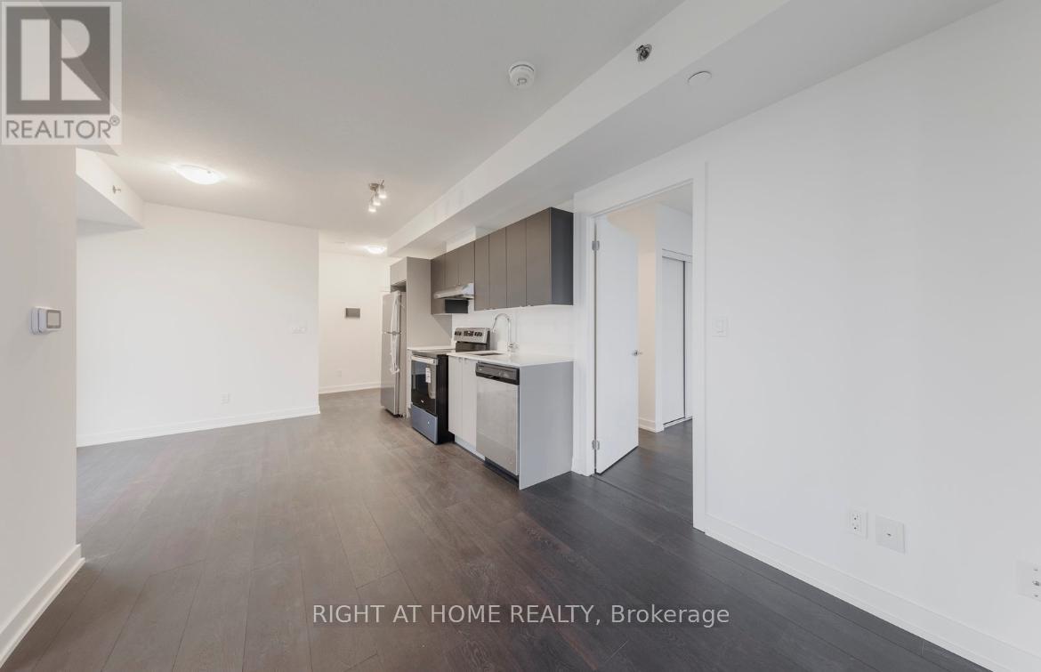 B613 - 3200 Dakota Common, Burlington, Ontario  L7M 2A9 - Photo 13 - W12967884