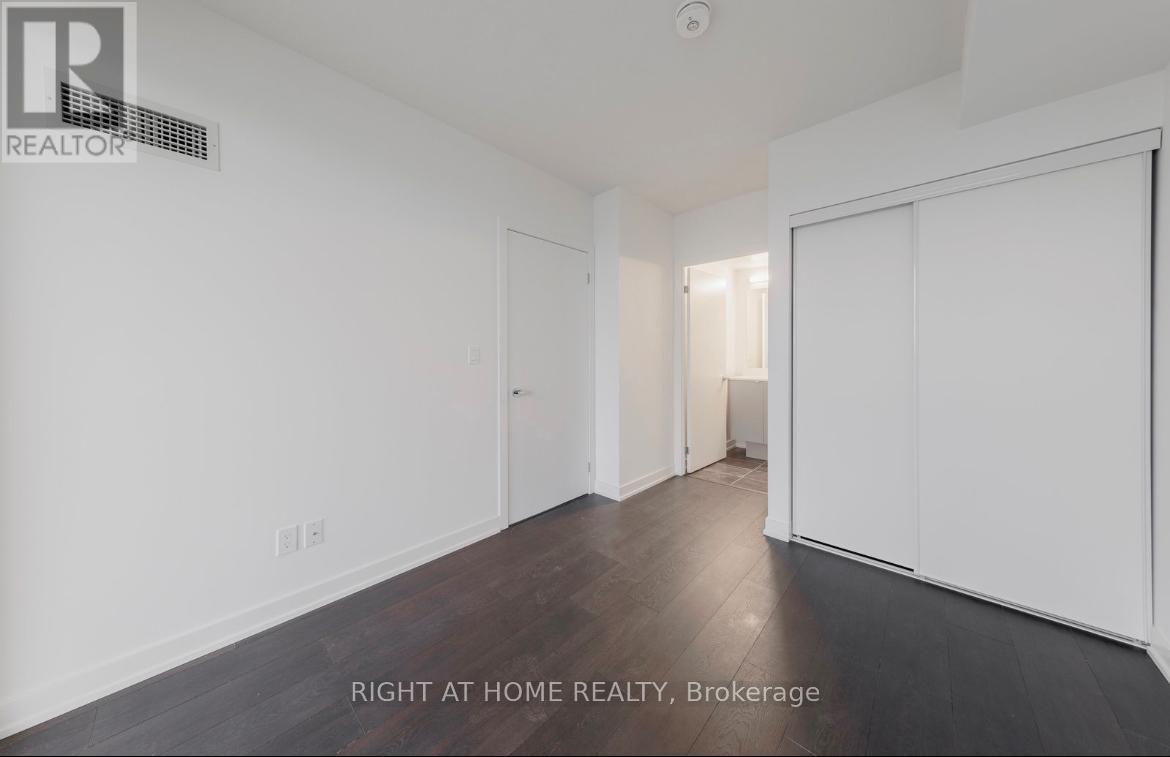 B613 - 3200 Dakota Common, Burlington, Ontario  L7M 2A9 - Photo 15 - W12967884