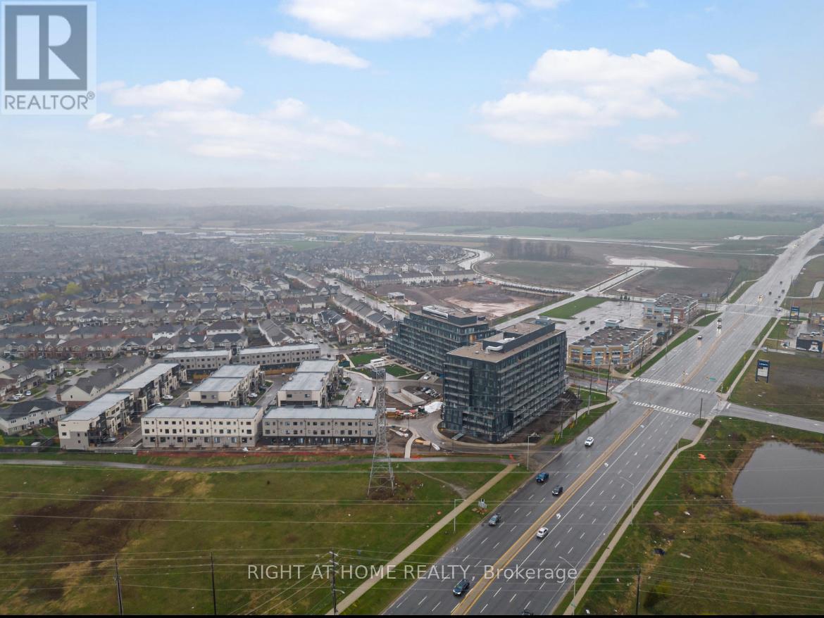 B613 - 3200 Dakota Common, Burlington, Ontario  L7M 2A9 - Photo 24 - W12967884