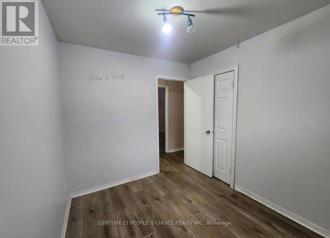 17 Seaborn Road, Brampton, Ontario  L6V 2B8 - Photo 3 - W12967886