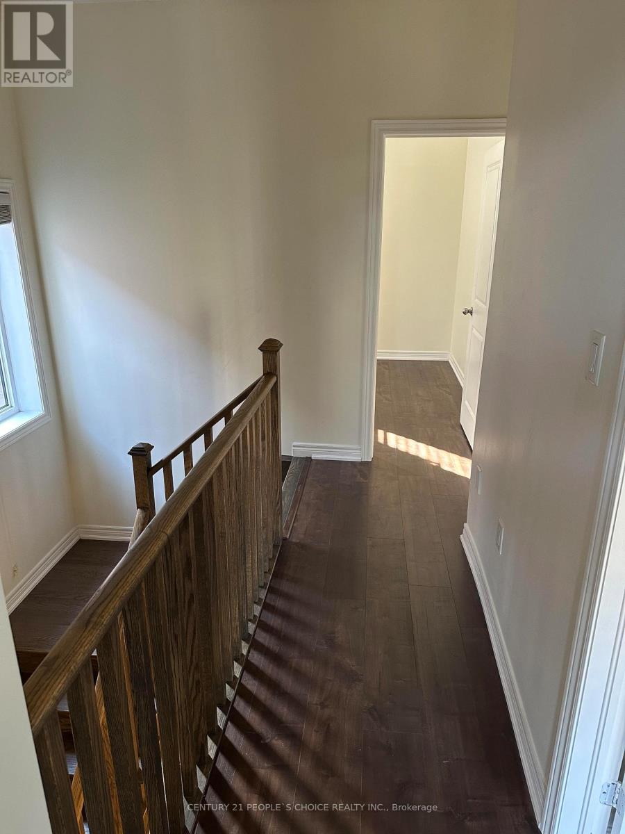 206 Fruitvale Circle, Brampton, Ontario  L7A 5C3 - Photo 10 - W12967930