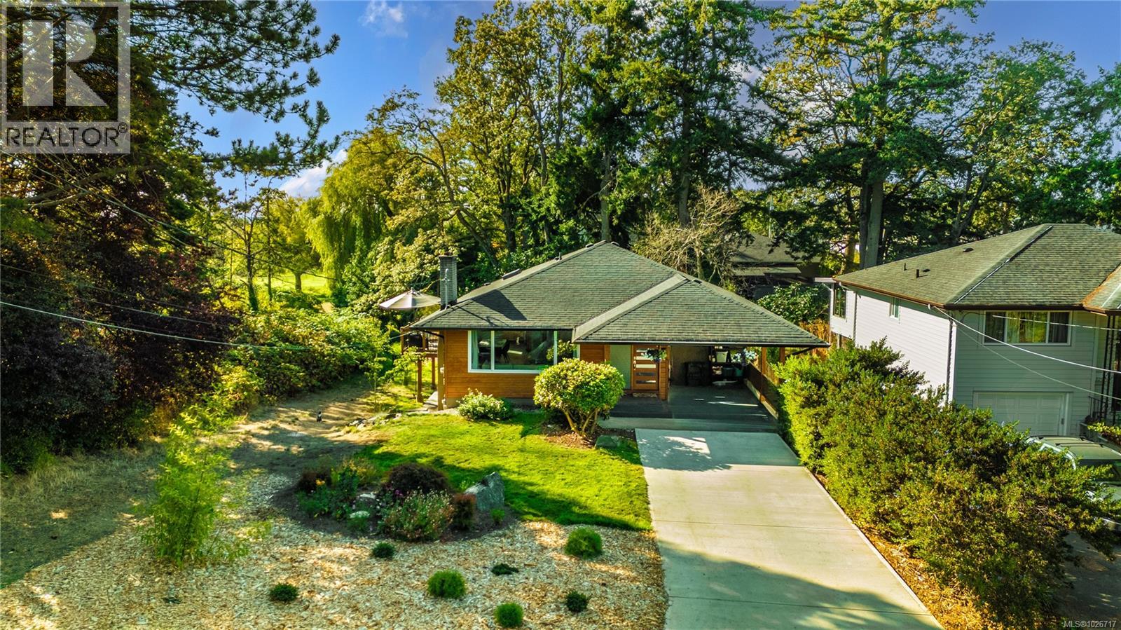 1299 Camrose Cres, Saanich, British Columbia  V8P 1N6 - Photo 5 - 1026717