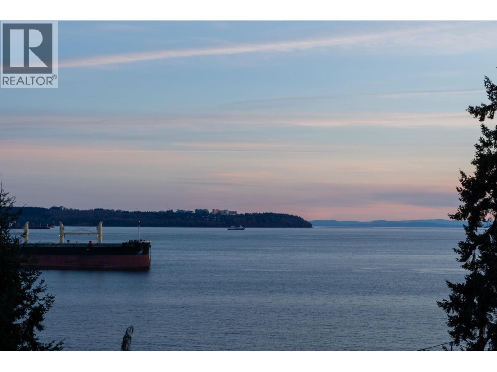 3673 Sunset Lane, West Vancouver, British Columbia  V7V 0A9 - Photo 4 - R3107349