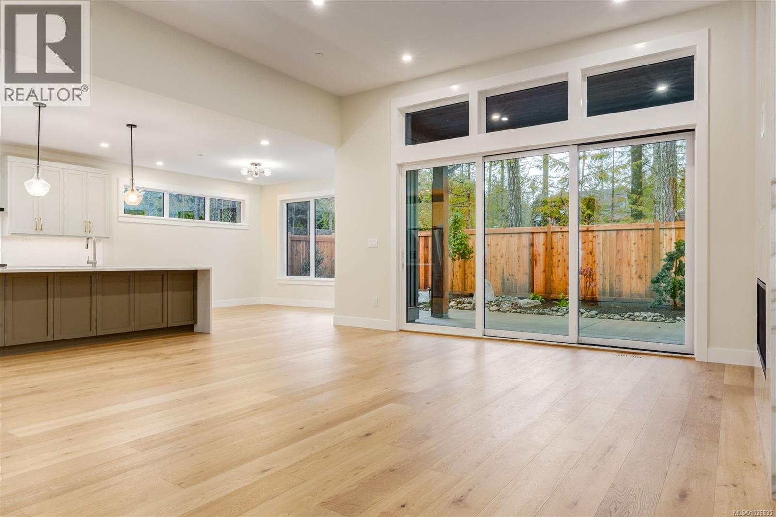 513 Hole-In-One Dr, Qualicum Beach, British Columbia  V9K 0B9 - Photo 3 - 1026835