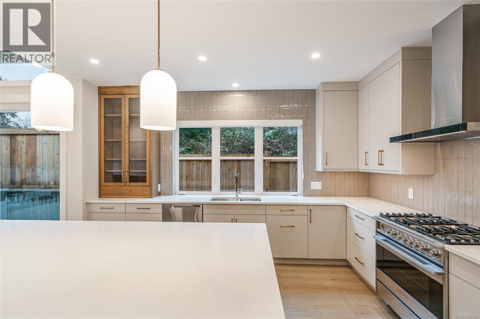 513 Hole-In-One Dr, Qualicum Beach, British Columbia  V9K 0B9 - Photo 6 - 1026835