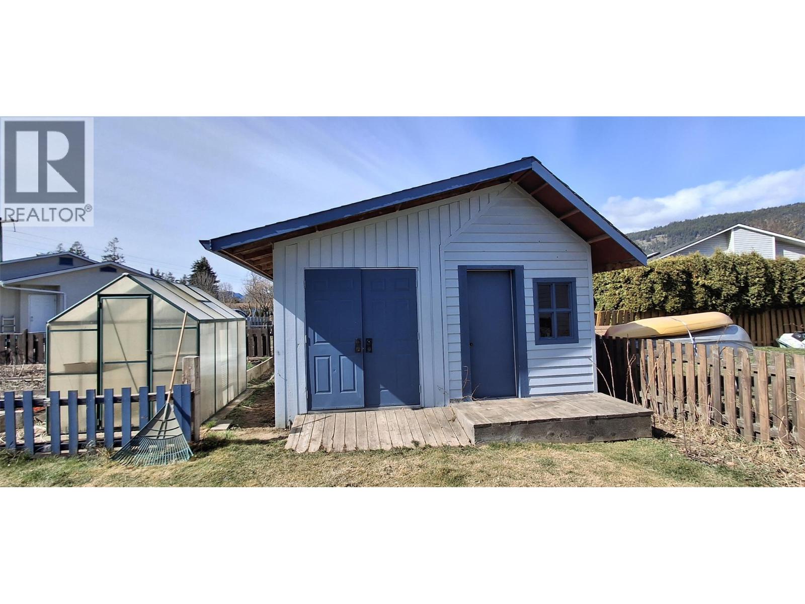 338 Beach Drive, Chase, British Columbia  V0E 1M0 - Photo 33 - 10381934