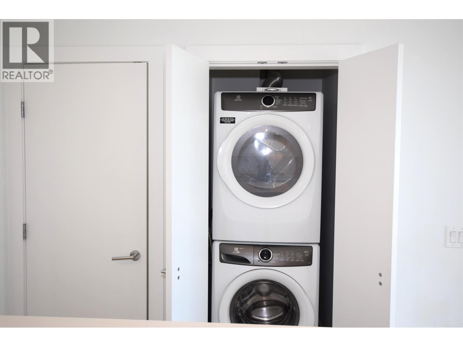 605 652 Whiting Way, Coquitlam, British Columbia  V3J 0K3 - Photo 27 - R3101740