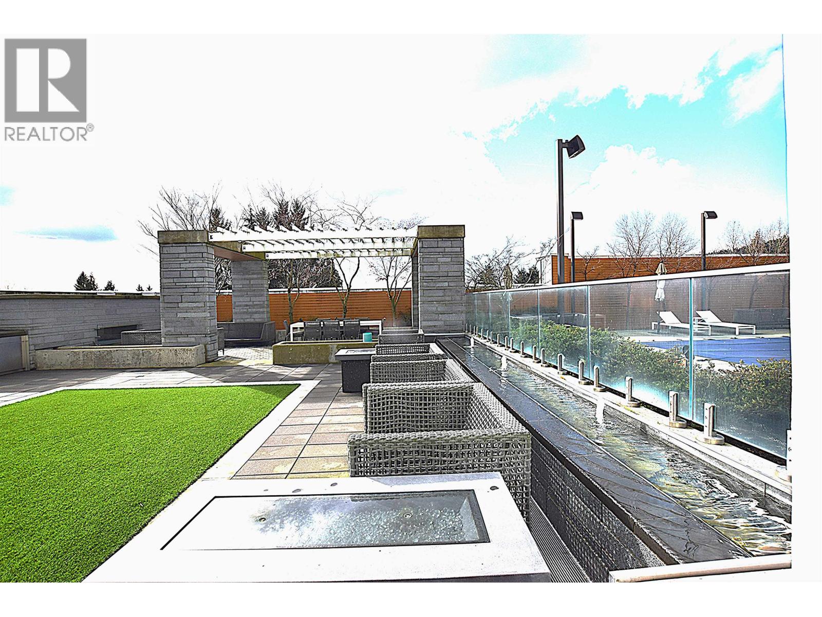 605 652 Whiting Way, Coquitlam, British Columbia V3J 0K3 - Photo 10 - R3101740