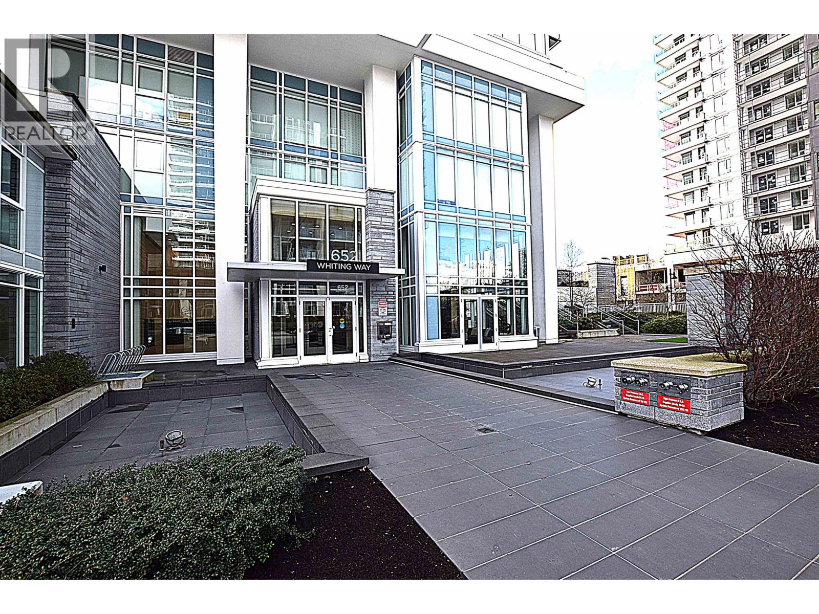 605 652 WHITING WAY, Coquitlam, British Columbia