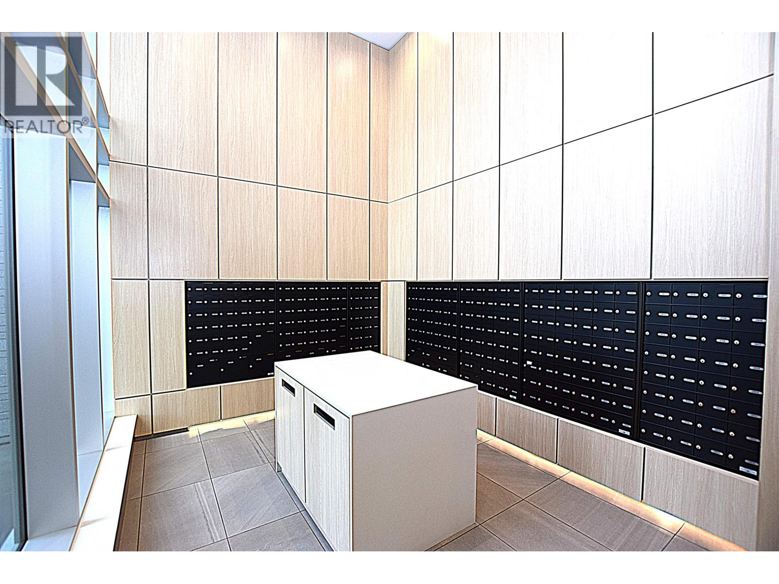 605 652 Whiting Way, Coquitlam, British Columbia V3J 0K3 - Photo 3 - R3101740