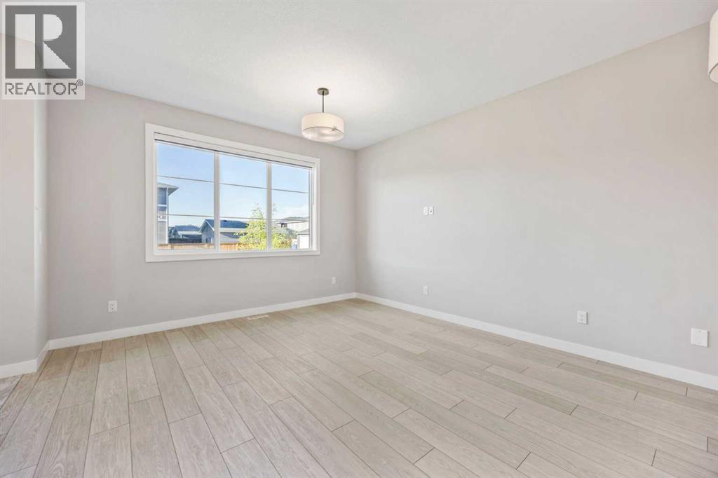 204 Chelsea Manor, Chestermere, Alberta  T1X 2P5 - Photo 11 - A2278772