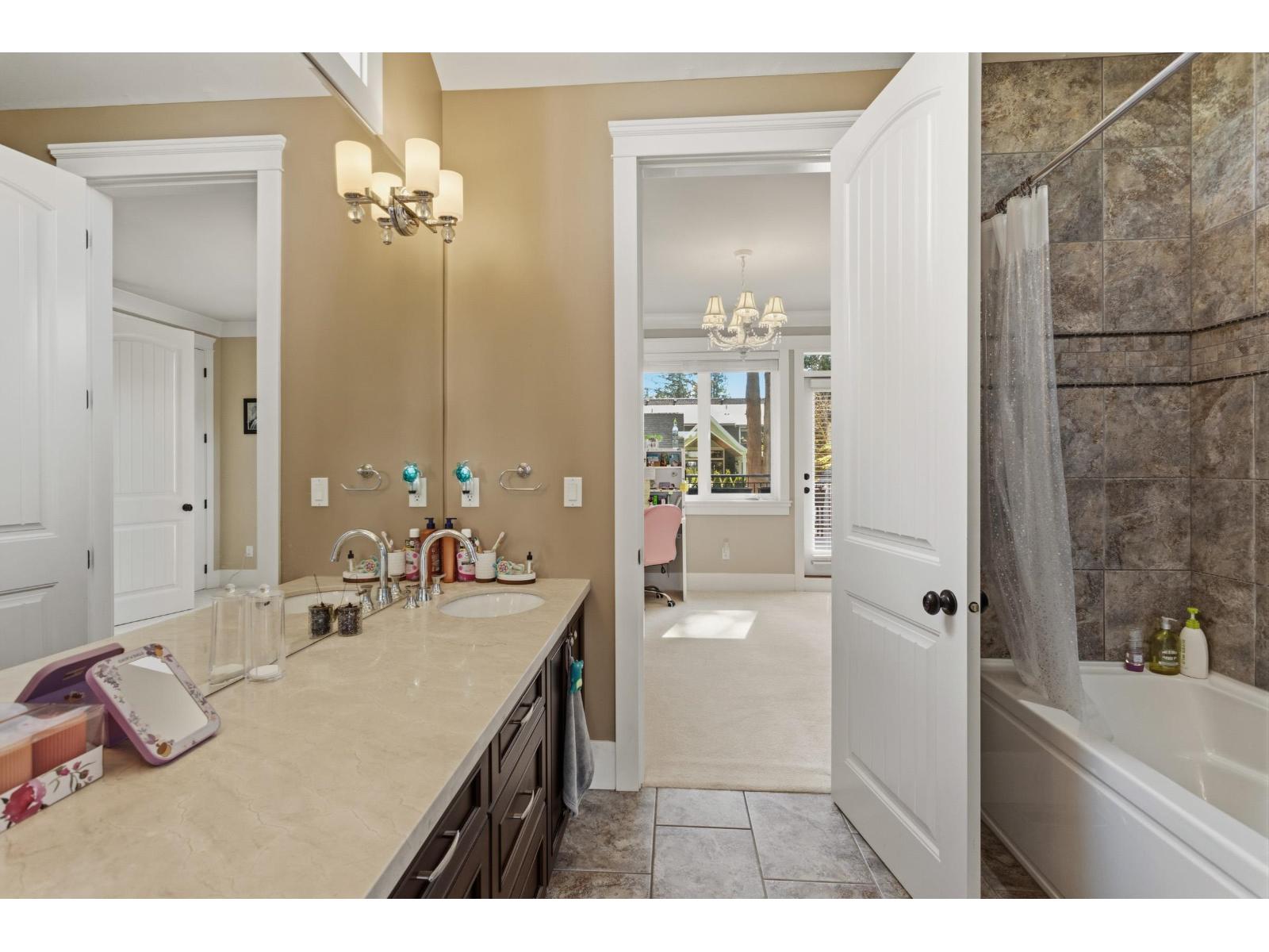 12576 26a Avenue, Surrey, British Columbia  V4A 2M2 - Photo 25 - R3107877