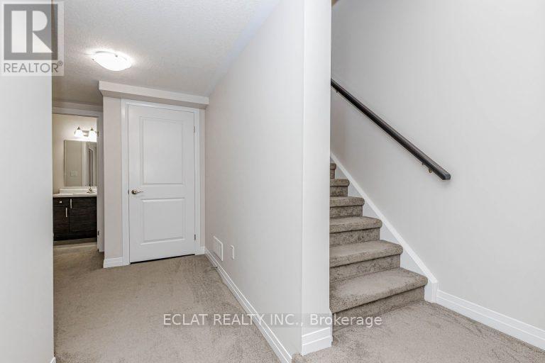 36 Vitality Drive, Kitchener, Ontario  N2R 0R7 - Photo 18 - X12967890