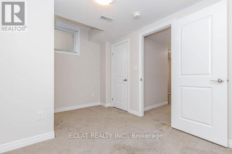 36 Vitality Drive, Kitchener, Ontario  N2R 0R7 - Photo 31 - X12967890