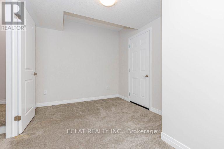 36 Vitality Drive, Kitchener, Ontario  N2R 0R7 - Photo 33 - X12967890