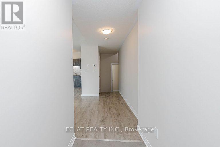 36 Vitality Drive, Kitchener, Ontario  N2R 0R7 - Photo 5 - X12967890
