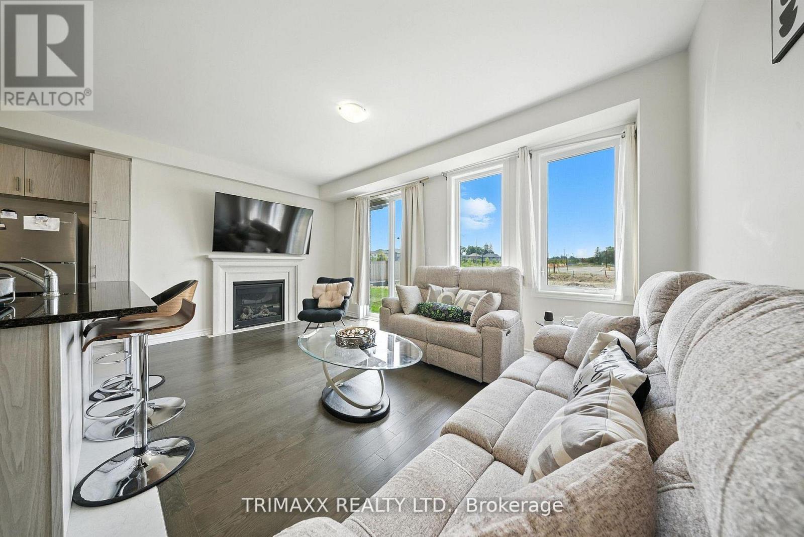 19 Molnar Crescent, Brantford, Ontario  N3T 0X3 - Photo 8 - X12967960