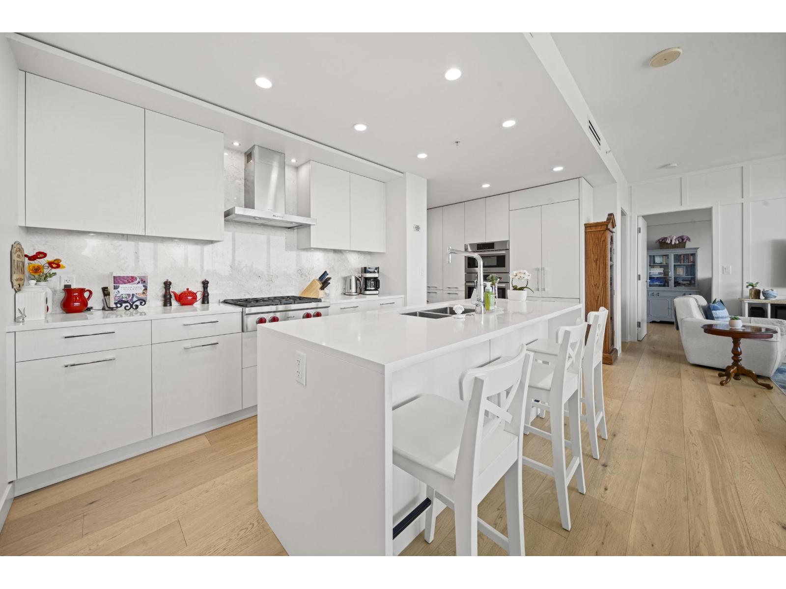 404 1439 George Street, White Rock, British Columbia  V4B 0B9 - Photo 5 - R3107424