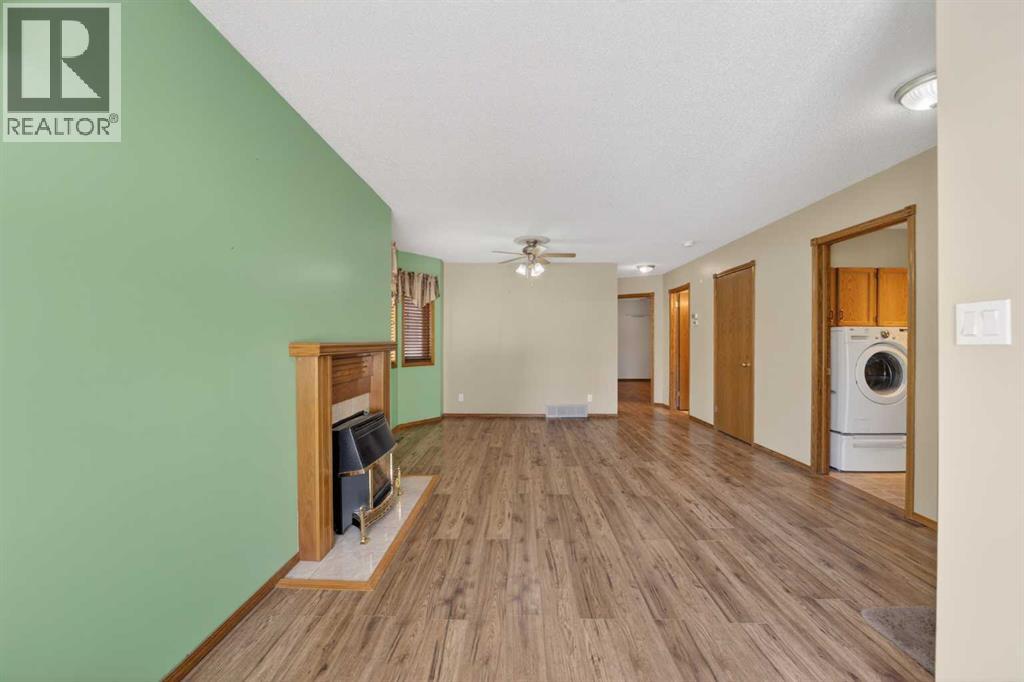 1409a 18 Avenue, Didsbury, Alberta  T0M 0W0 - Photo 3 - A2292987