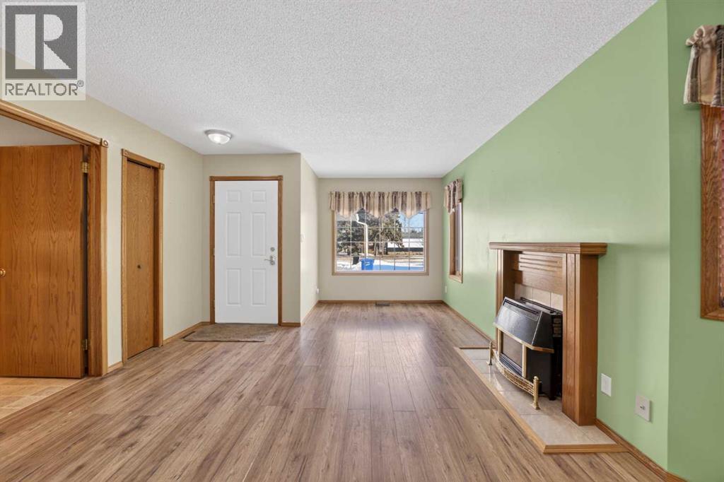 1409a 18 Avenue, Didsbury, Alberta  T0M 0W0 - Photo 4 - A2292987