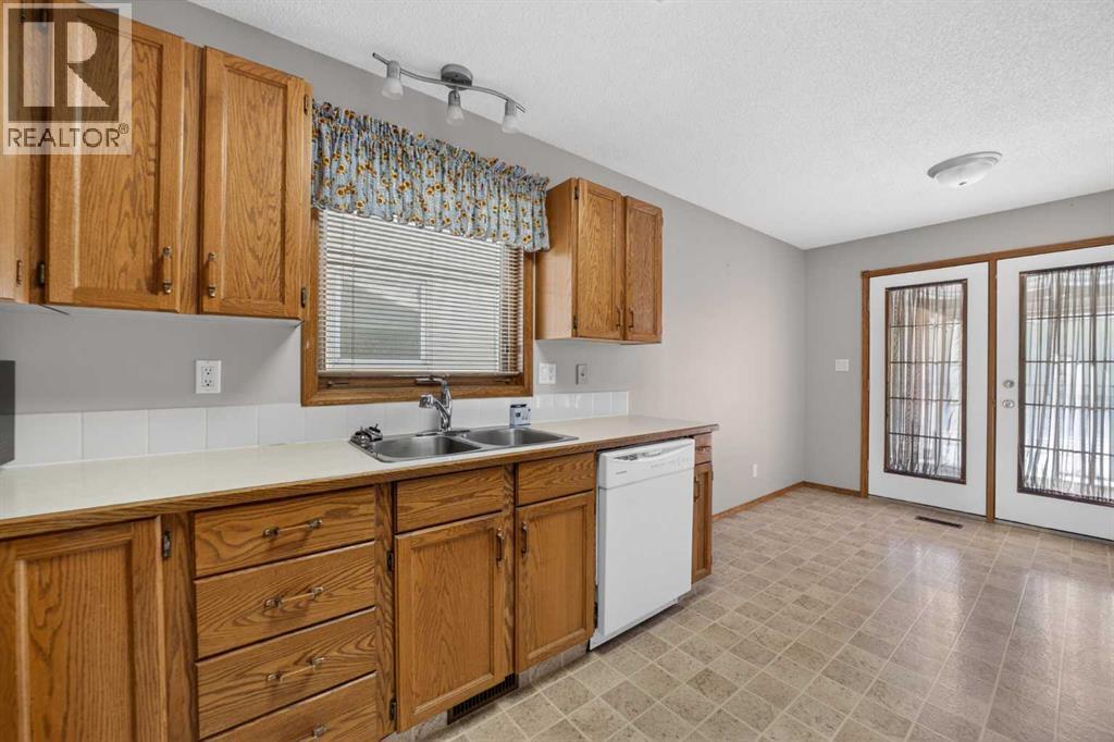 1409a 18 Avenue, Didsbury, Alberta  T0M 0W0 - Photo 9 - A2292987