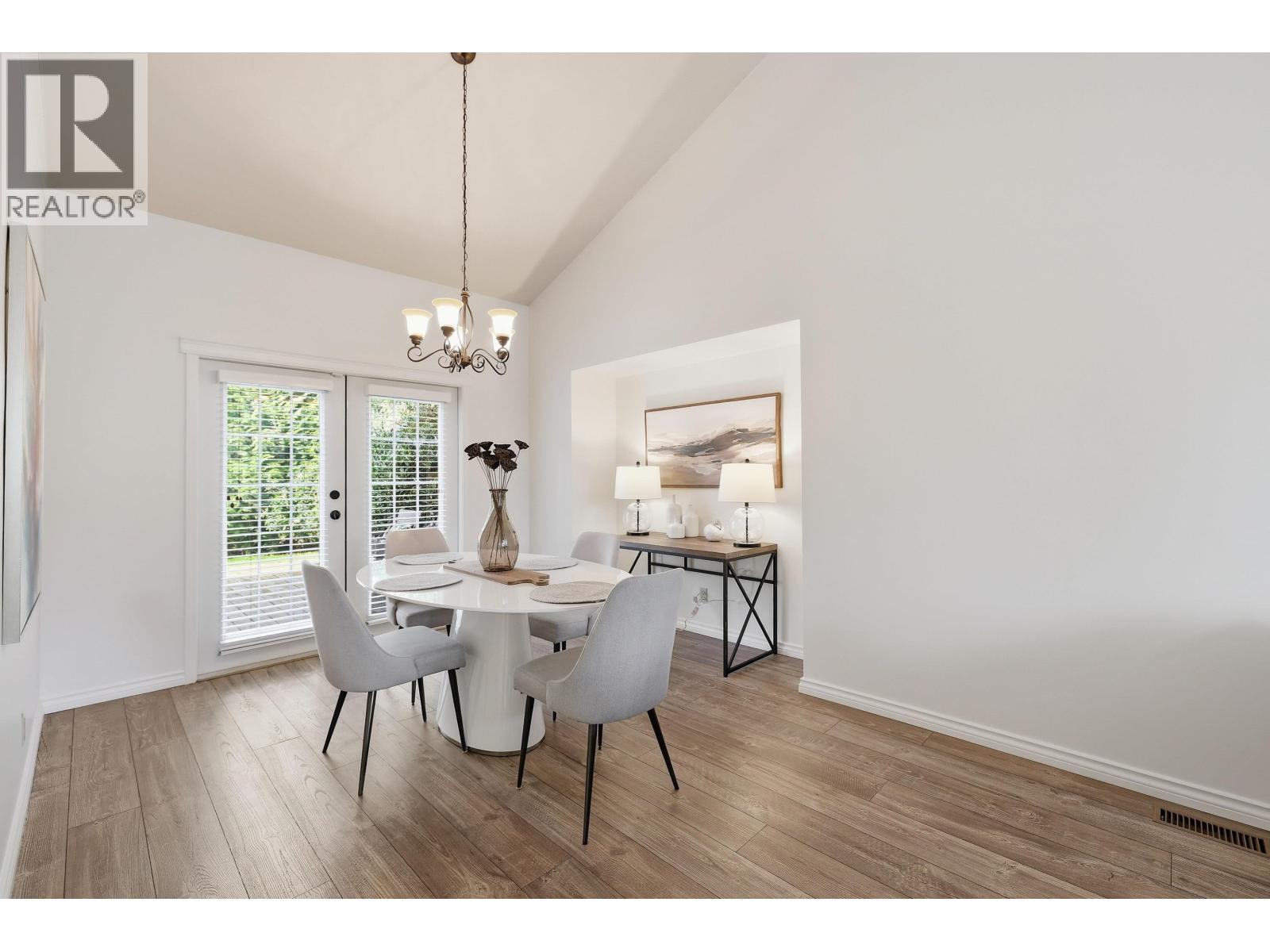 1330 Cimarron Drive, Coquitlam, British Columbia  V3B 7B3 - Photo 6 - R3107324