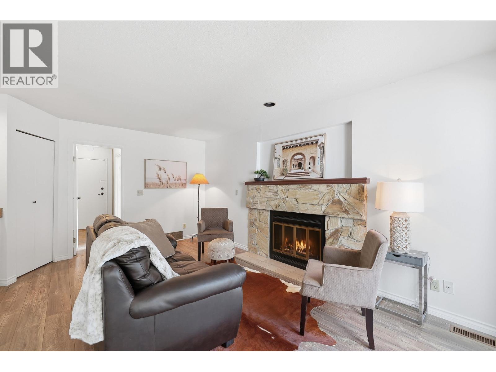 1330 Cimarron Drive, Coquitlam, British Columbia  V3B 7B3 - Photo 9 - R3107324