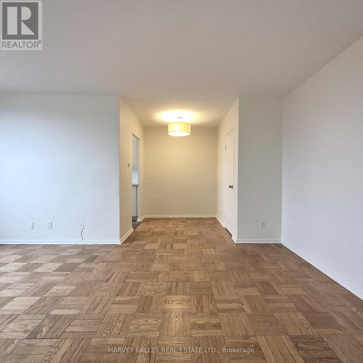 305 - 6 Glen Echo Road, Toronto, Ontario  M4N 2C9 - Photo 8 - C12957982