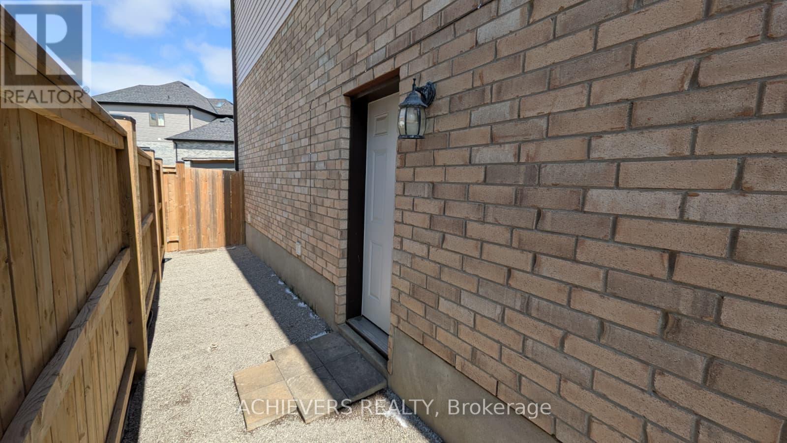 2309 Evans Boulevard, London South, Ontario  N6M 0A1 - Photo 4 - X12962112