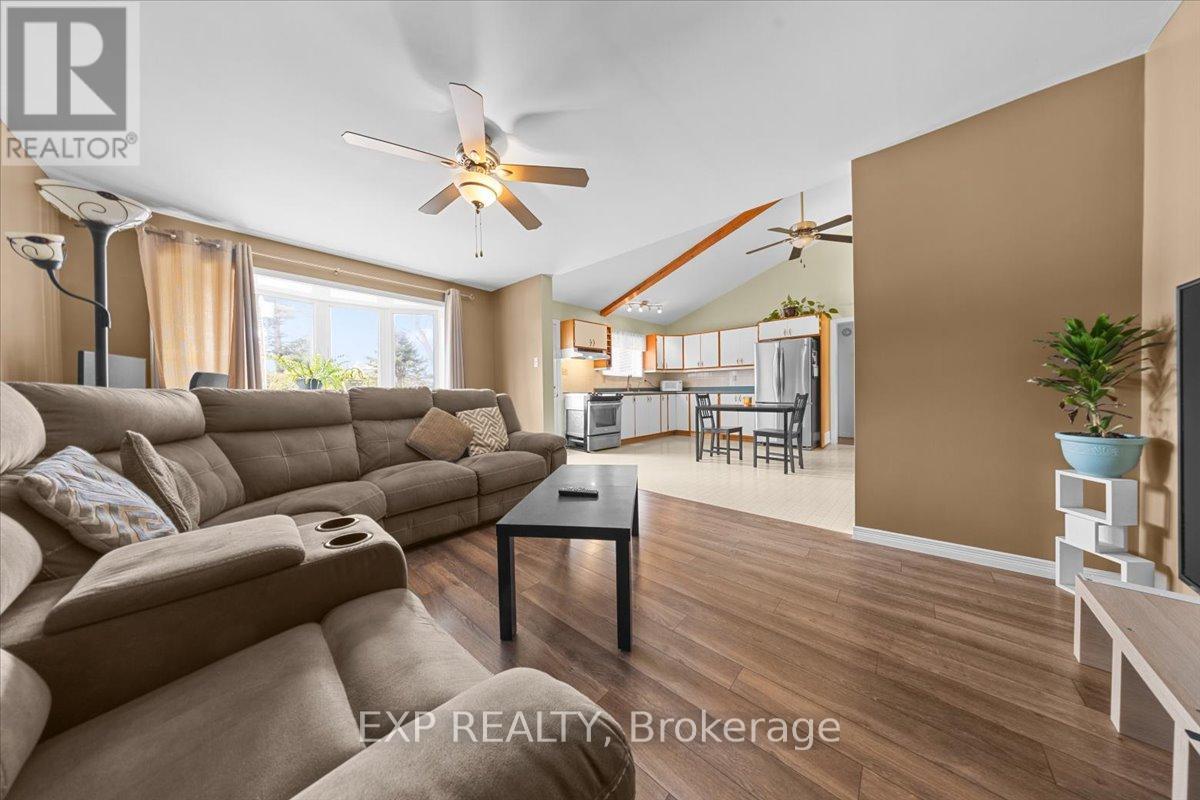 46 Dufour Street, Champlain, Ontario  K0B 1K0 - Photo 15 - X12948936