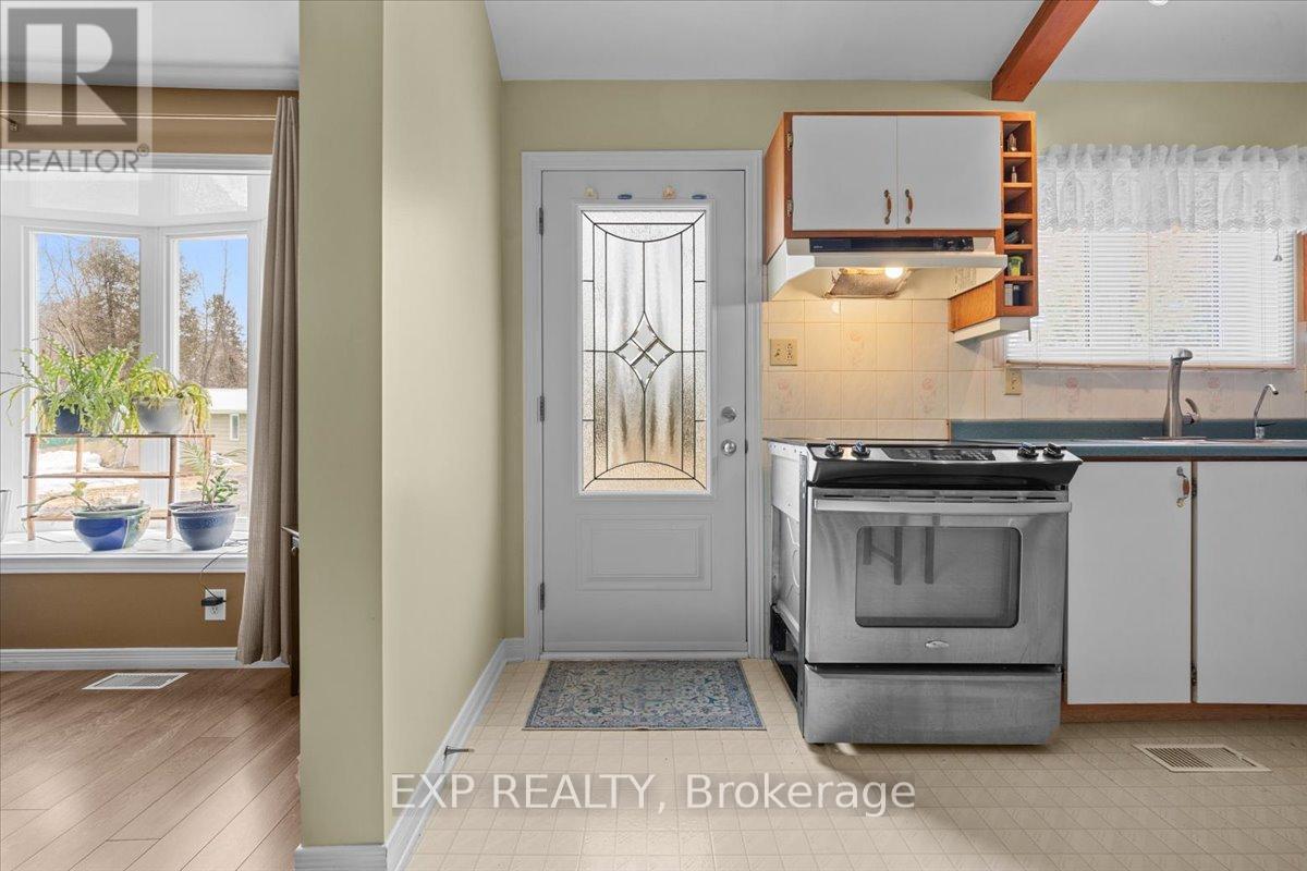 46 Dufour Street, Champlain, Ontario  K0B 1K0 - Photo 5 - X12948936