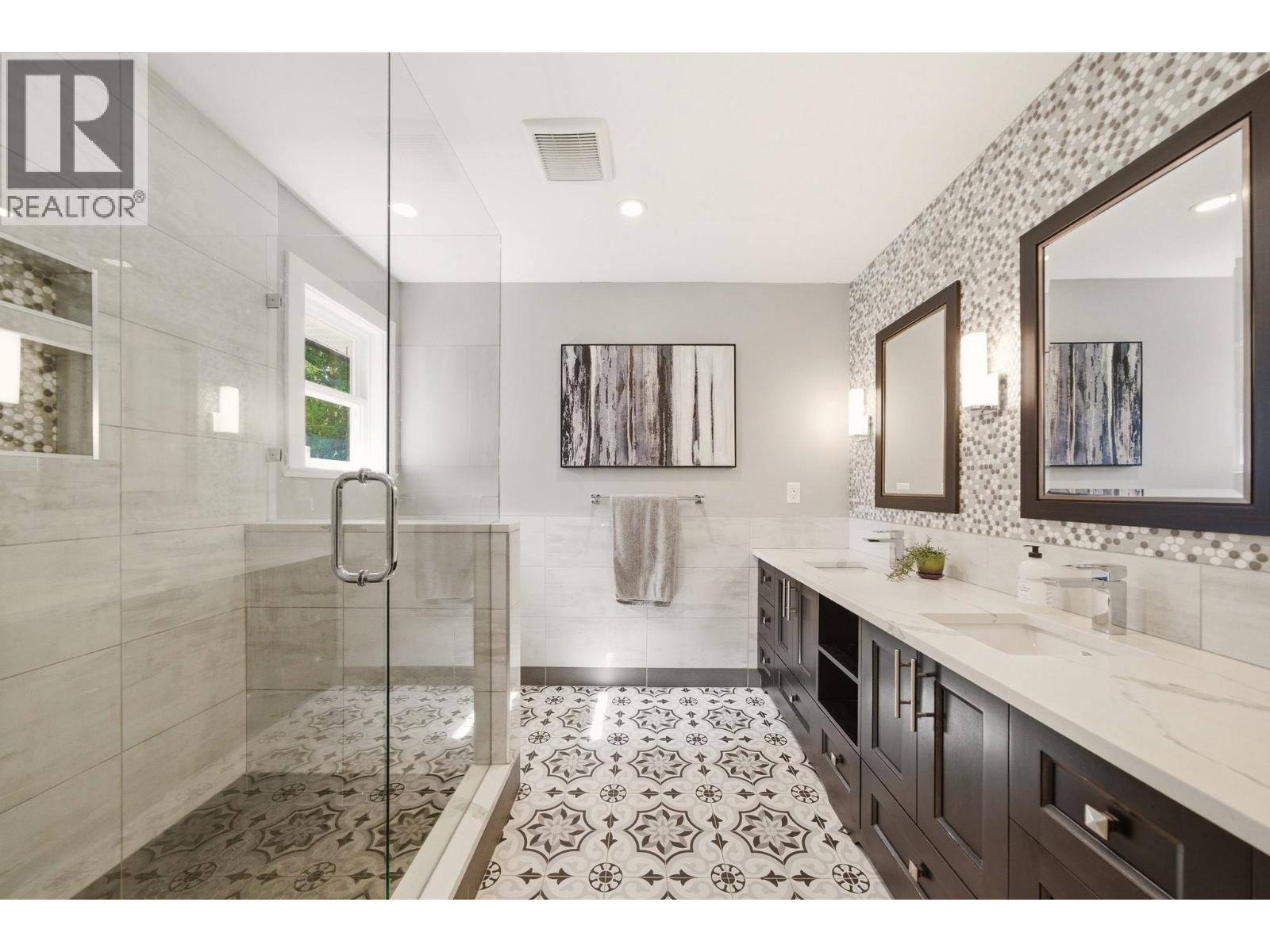 4575 Cliffmont Road, North Vancouver, British Columbia  V7G 1J8 - Photo 17 - R3107853