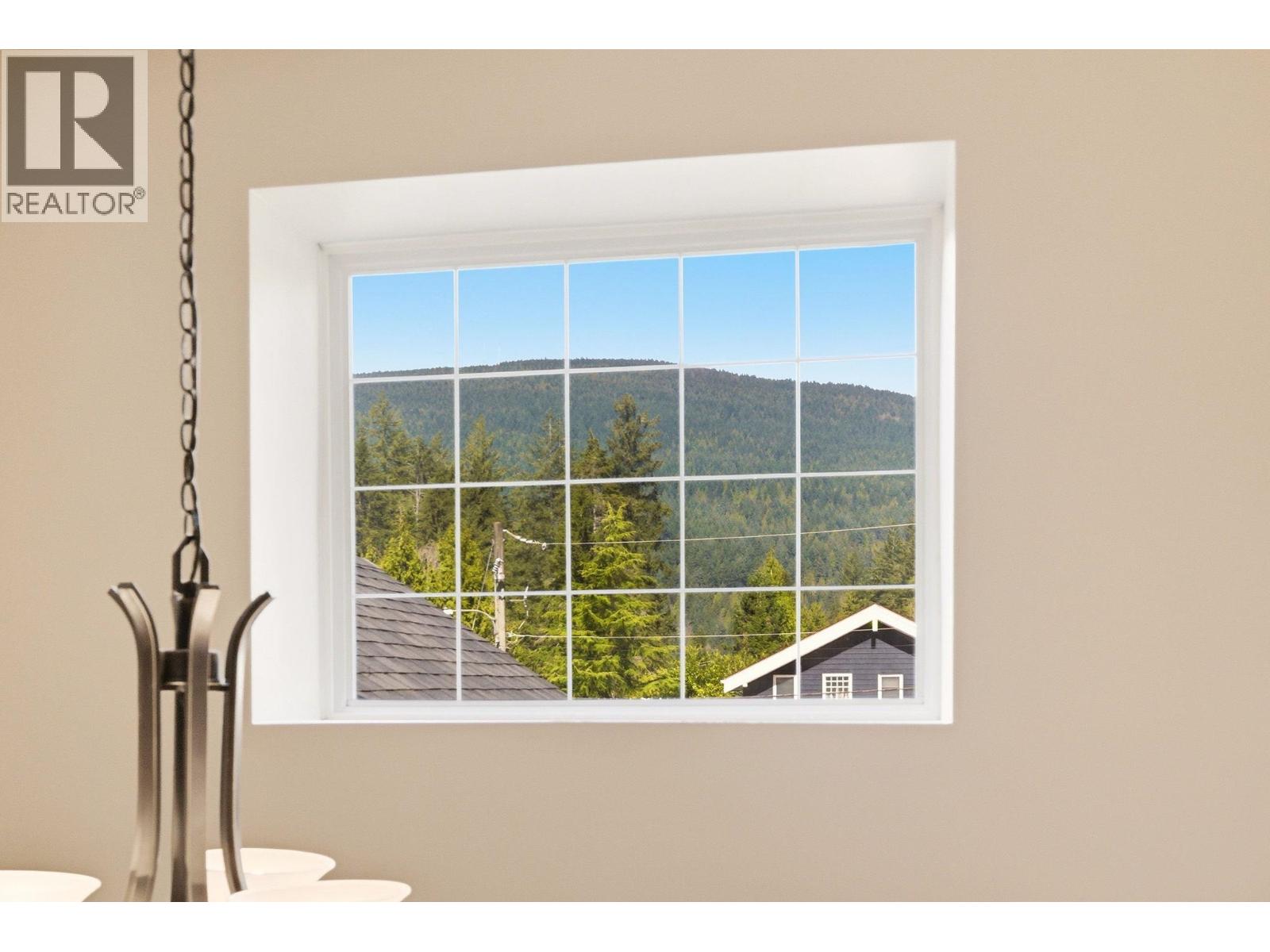 4575 Cliffmont Road, North Vancouver, British Columbia  V7G 1J8 - Photo 39 - R3107853