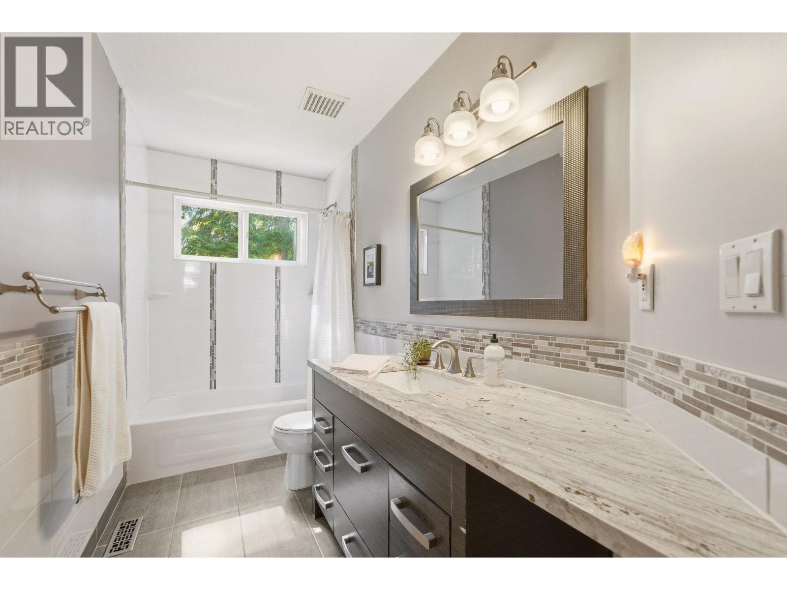 4575 Cliffmont Road, North Vancouver, British Columbia  V7G 1J8 - Photo 20 - R3107853