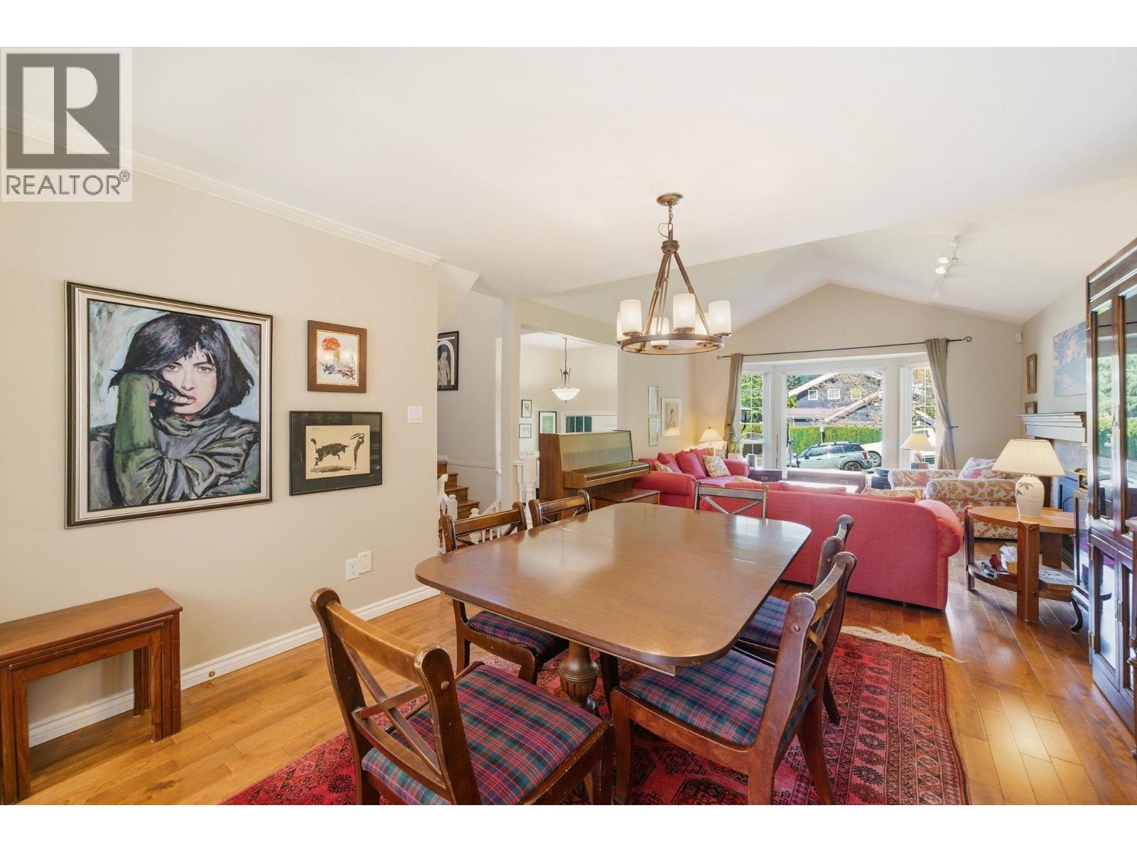 4575 Cliffmont Road, North Vancouver, British Columbia  V7G 1J8 - Photo 13 - R3107853