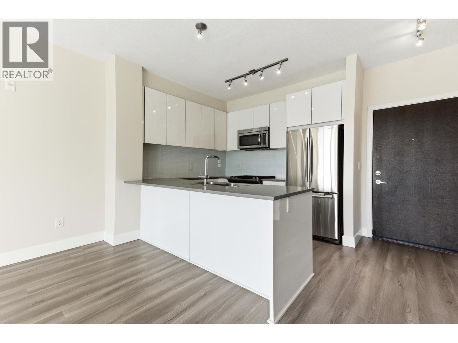 505 1152 Windsor Mews, Coquitlam, British Columbia  V3B 0N1 - Photo 5 - R3107796