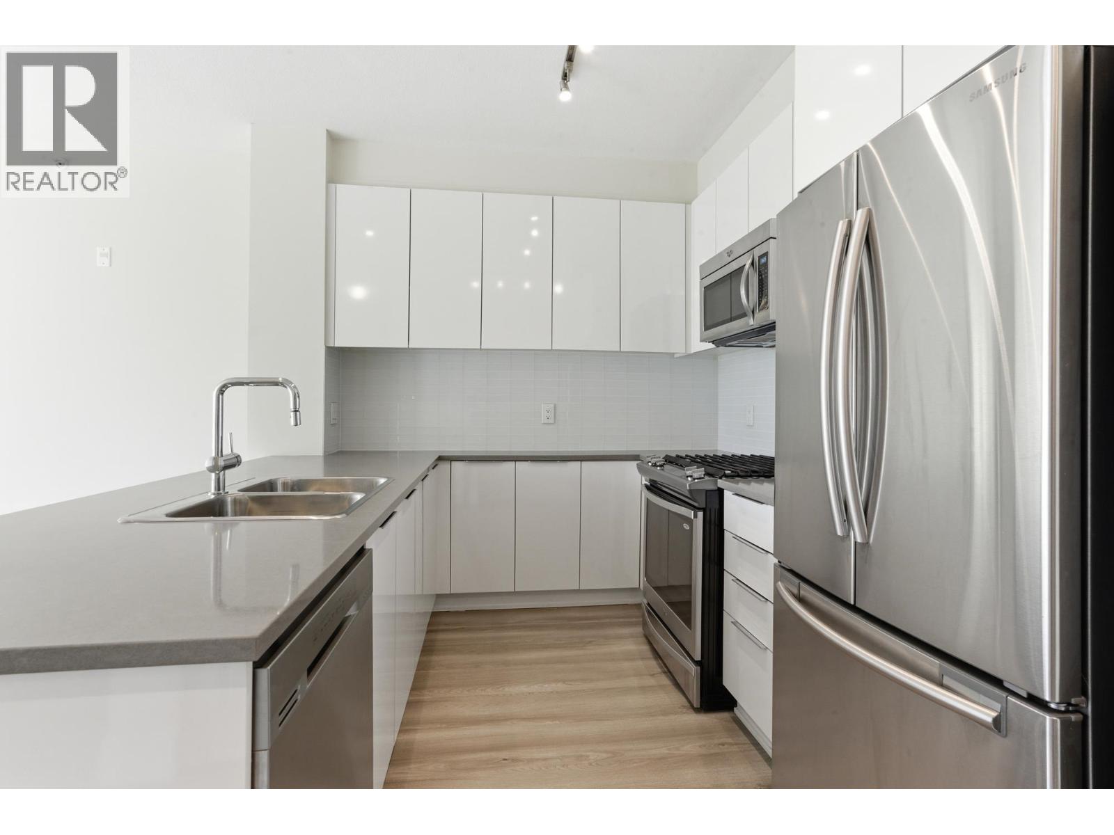 505 1152 Windsor Mews, Coquitlam, British Columbia  V3B 0N1 - Photo 8 - R3107796