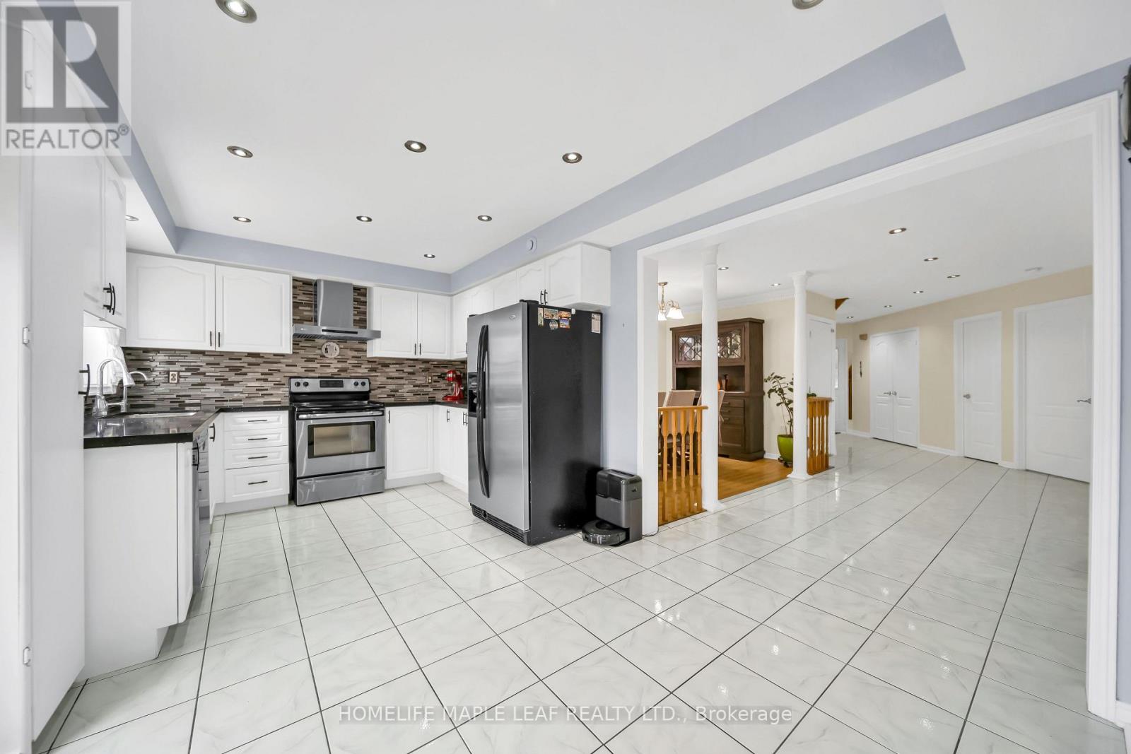 87 Softneedle Avenue, Brampton, Ontario  L6R 1L2 - Photo 18 - W12961828