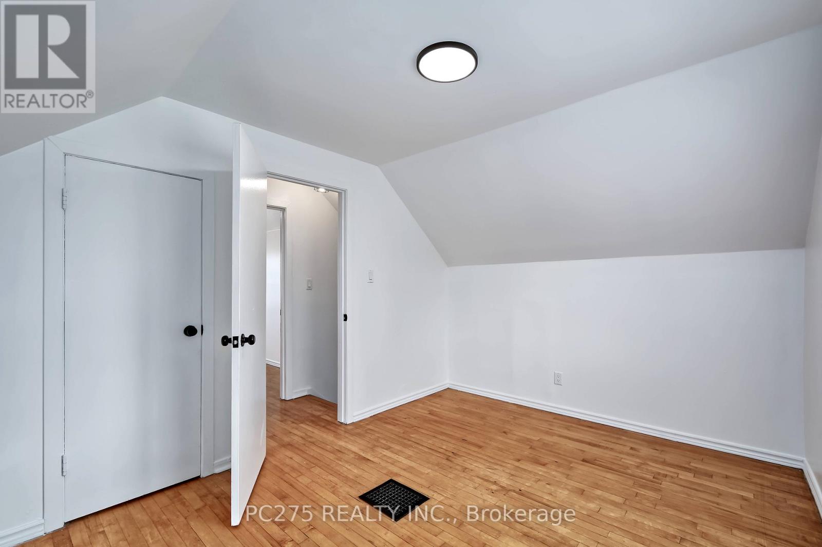 2 Wistow Street, London East, Ontario  N5Y 1C8 - Photo 18 - X12966916