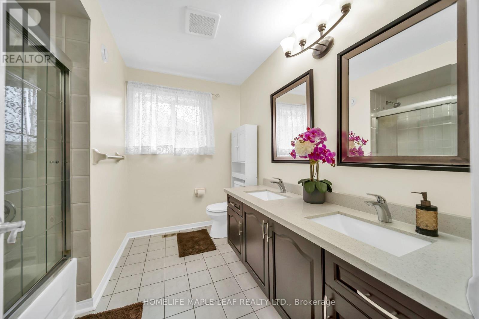 87 Softneedle Avenue, Brampton, Ontario  L6R 1L2 - Photo 32 - W12961828