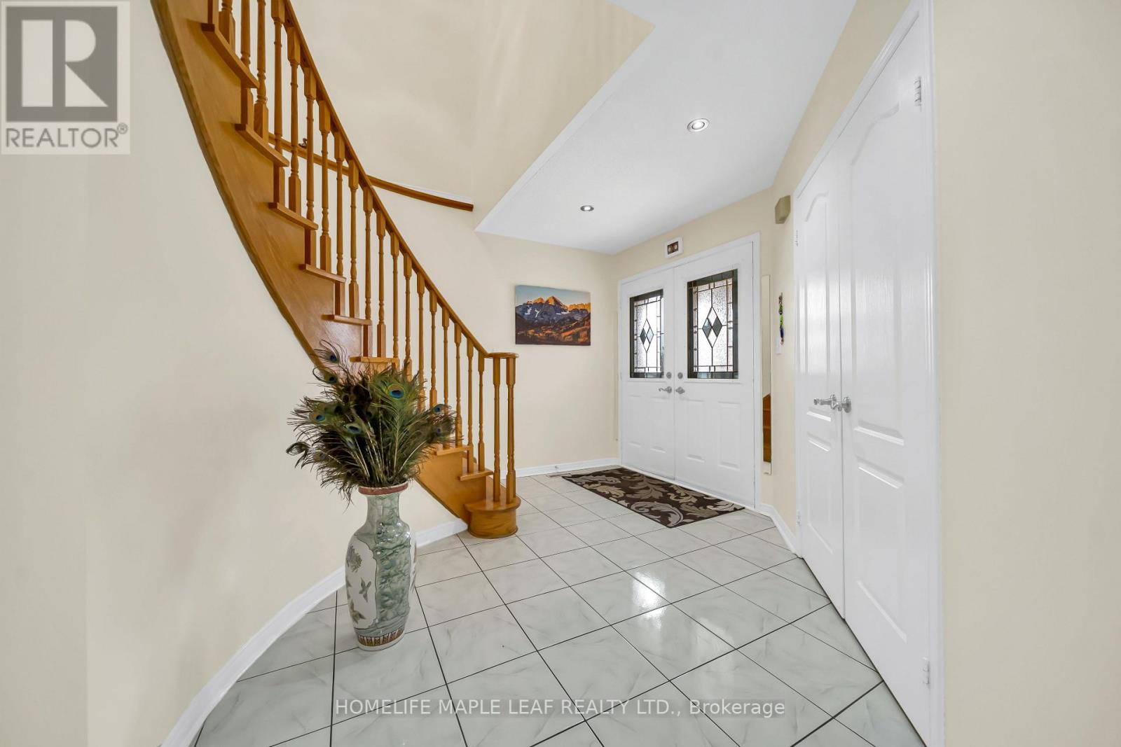 87 Softneedle Avenue, Brampton, Ontario  L6R 1L2 - Photo 7 - W12961828