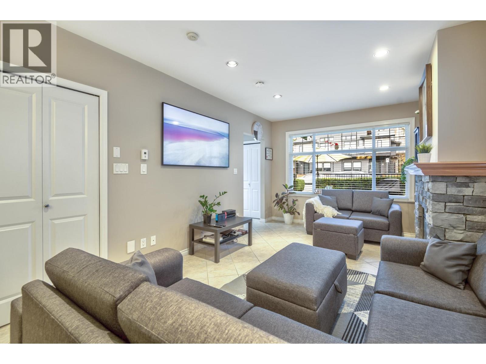 4355 Albert Street, Burnaby, British Columbia V5C 2E9 - Photo 9 - R3107896